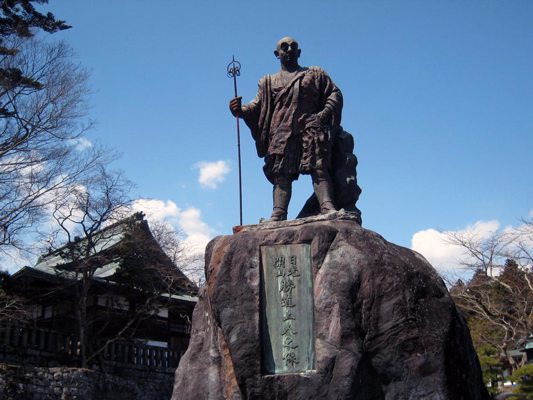 Statue of the monk Shôdô Shônin in Nikkô